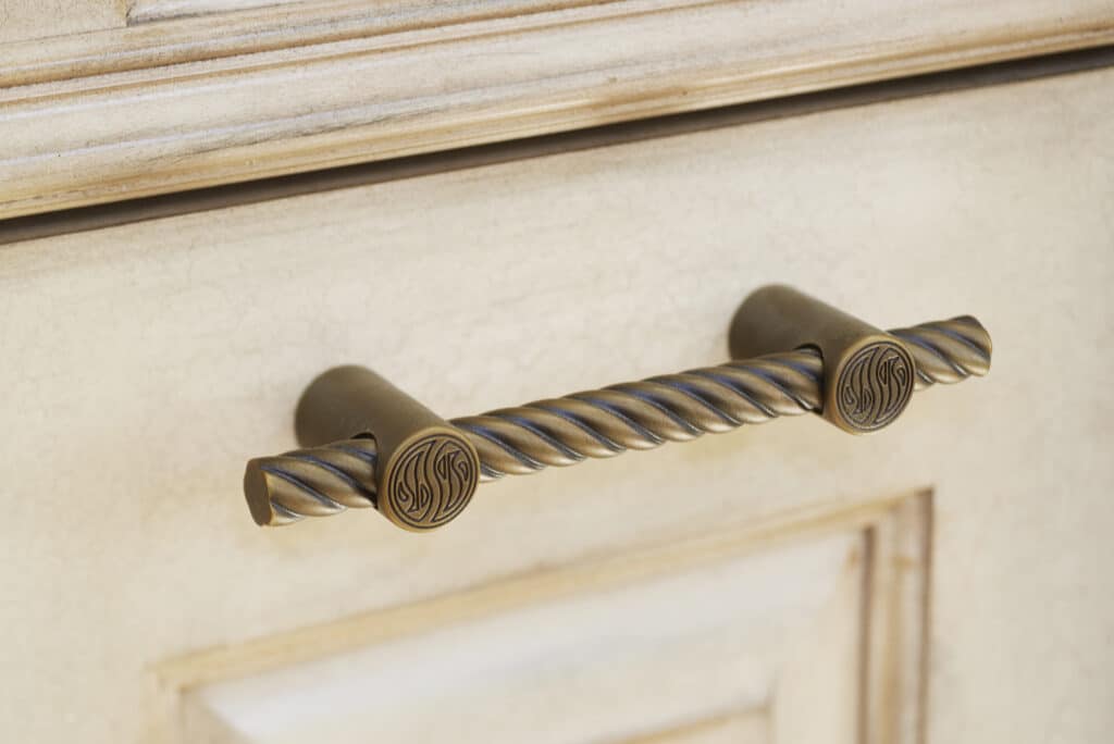 Eternity Grand Cabinet Pull